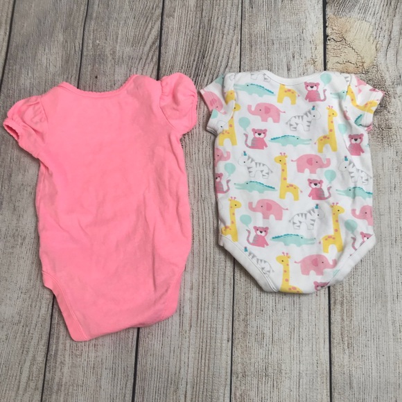 Baby Girl Onesies (4) Size 0/3M - Picture 6 of 6